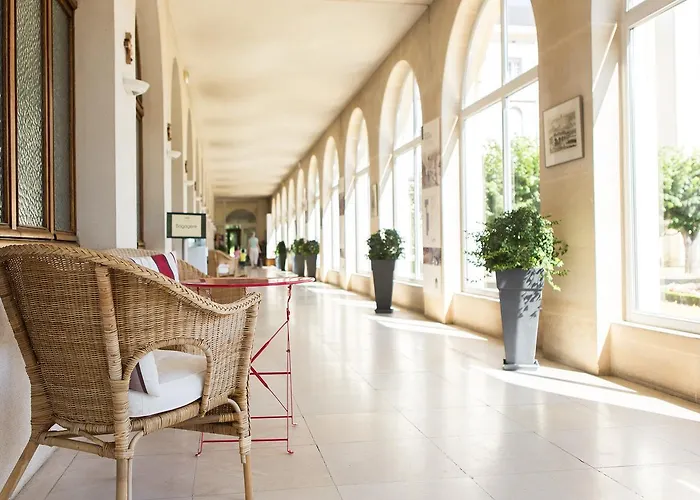 博帕斯图尔旅馆 昂热